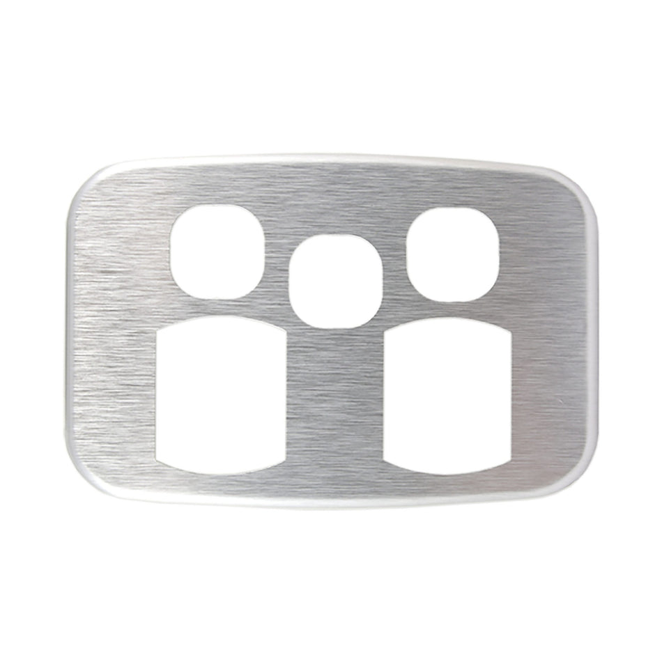 双 GPO 盖板 + 额外开关拉丝铝 LUNA