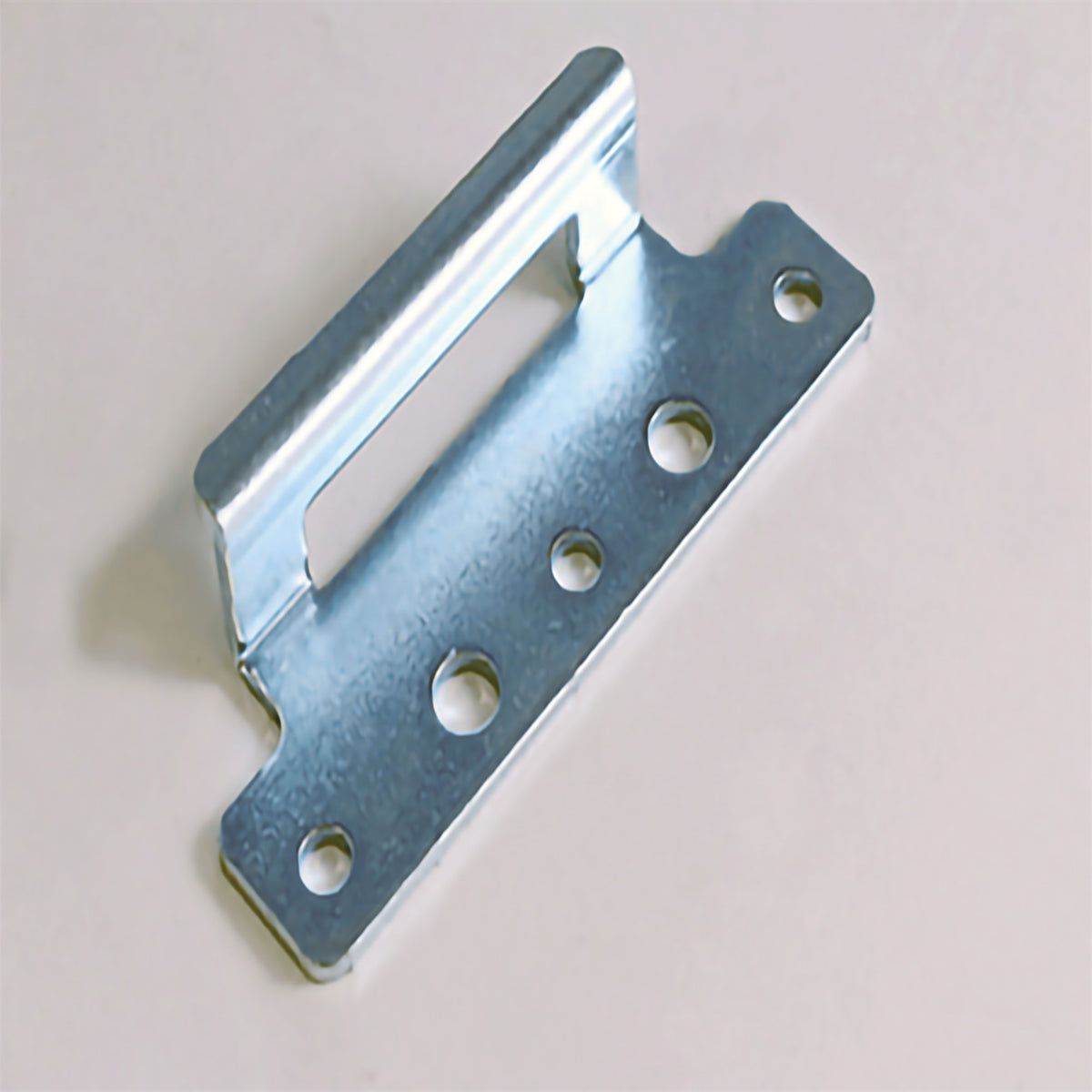 47800000 CUBIC Closing Clamp