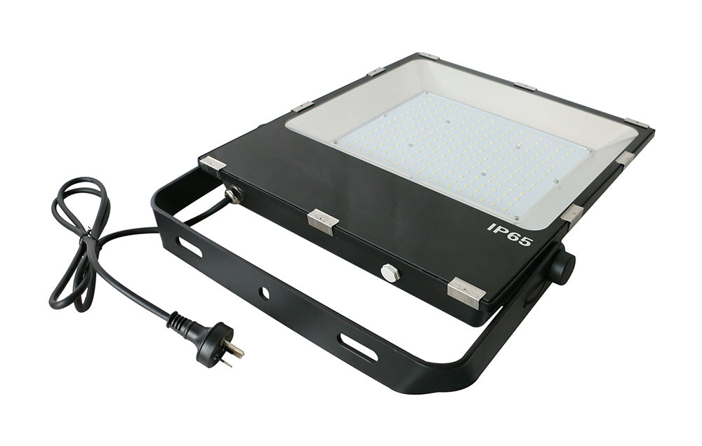 High Output 150W LED Flood Light Black / Cool White