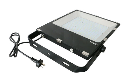 High Output 150W LED Flood Light Black / Cool White
