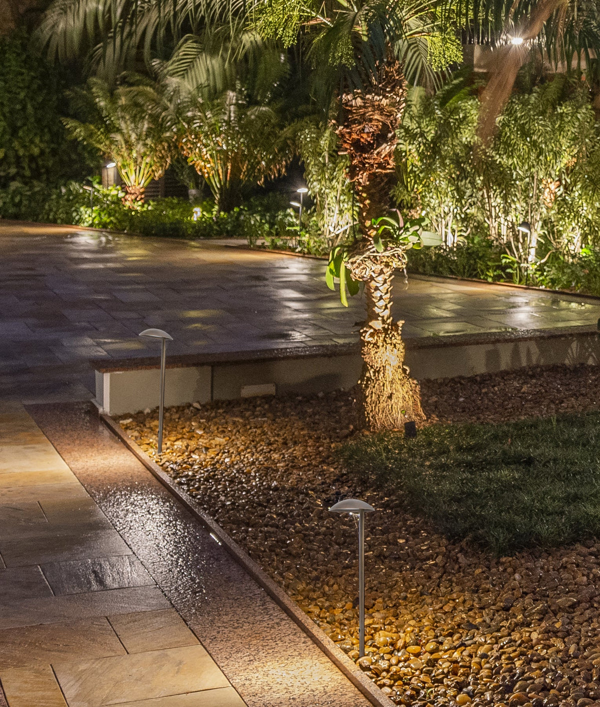 Mestolo Exterior 12V LED Garden Fixed Anti-Glare Spike Light IP65 - Aged Brass