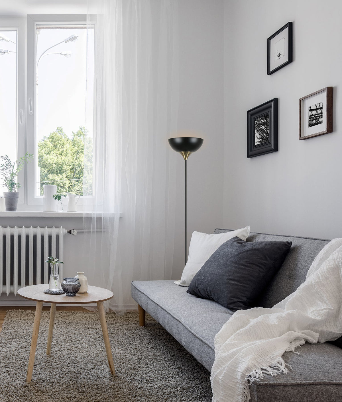 Progetto Iron Matte Black / White Up Light Floor Lamp - Matte Black
