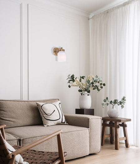 Tufo Interior White Jar Alabaster with Brass Highlight Wall Light (TUFO-W1)
