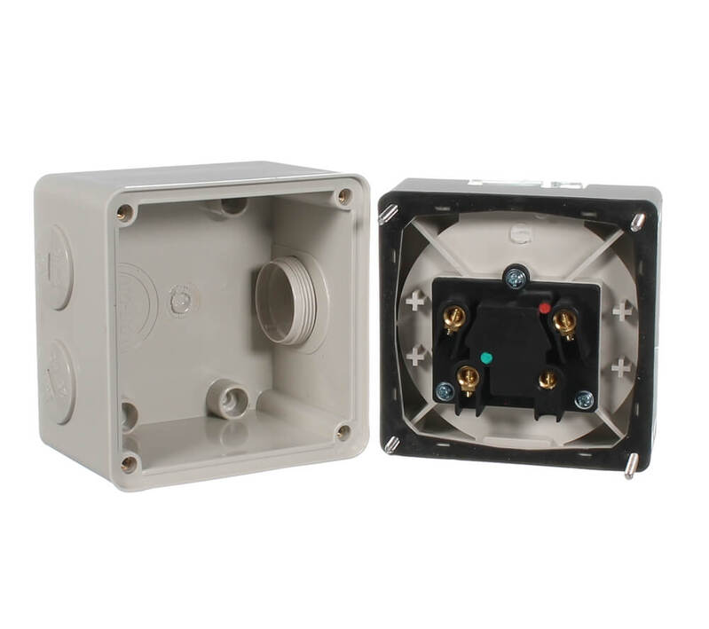 3 Flat Pin Socket Outlet