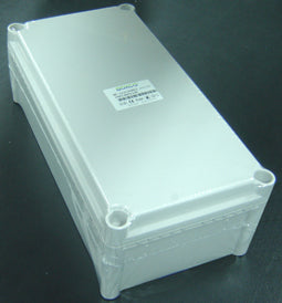 IP66 聚碳酸酯螺丝安装盖 190x380x130mm 灰色主体 灰色盖