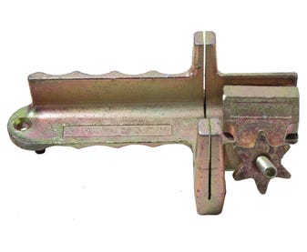 CONDUIT-CUTTING-VICE